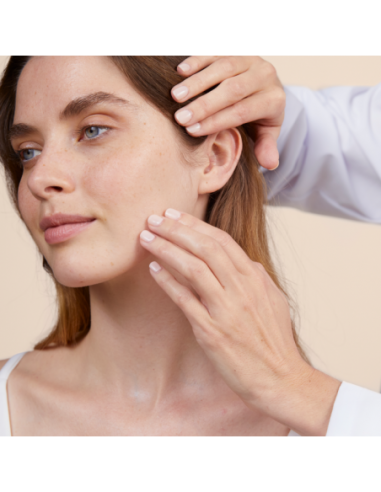 AVENE HYDRANCE UV CREMA HIDRATANTE LIGERA SPF30...