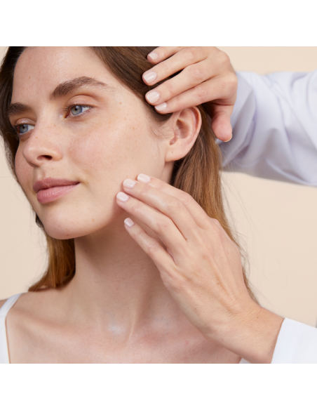 AVENE HYDRANCE UV CREMA HIDRATANTE LIGERA SPF30 40ML